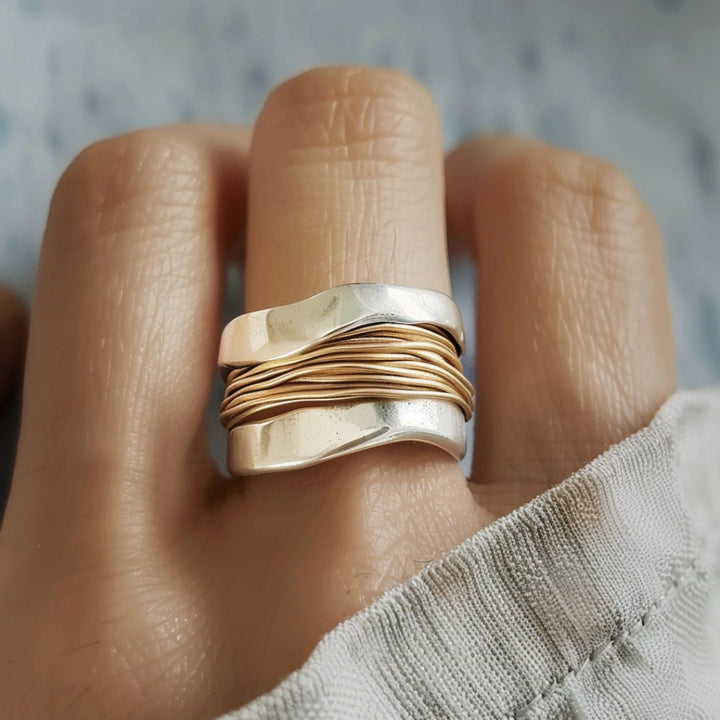 DUAL-TONE SILVER-GOLD THREADED RING