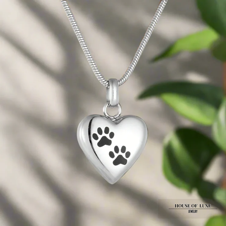 PET MEMORIAL UM NECKLACE WITH PAW ENGRAVING