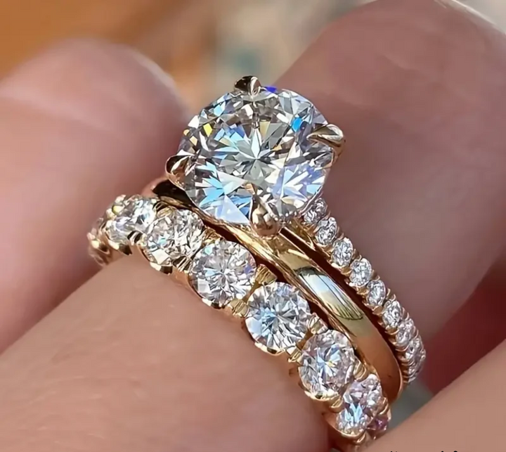 BRIGHT GOLDEN RING SET
