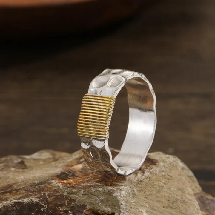 Vintage Golden Threads Silver Ring