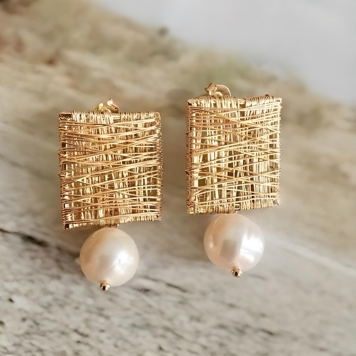 VINTAGE GOLDEN THREADS WITH PEARL EARRINGS