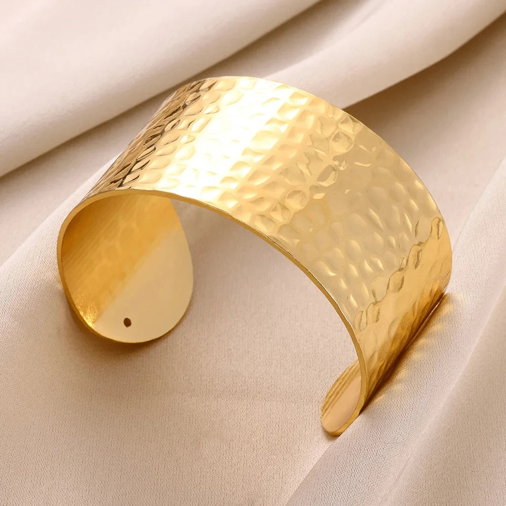 Auriane | Elegant Cuff Bracelet